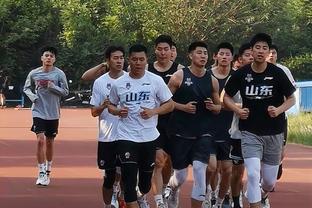 今日CBA季前赛上海对阵青岛 王哲林、郭昊文、罗汉琛和冯莱休战